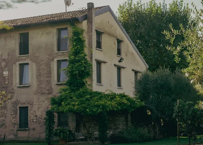 Corte Vallio Desenzano del Garda